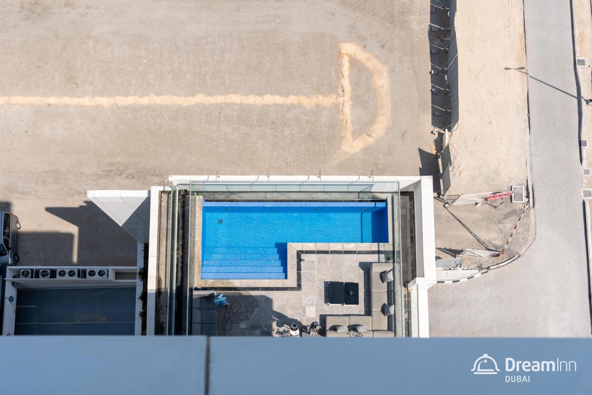 Dream Inn Apartments- West Wharf Tower Canal View Dubai Exterior photo